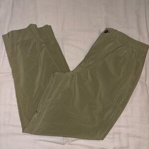 Banana Republic Green Chinos Relaxed Fit